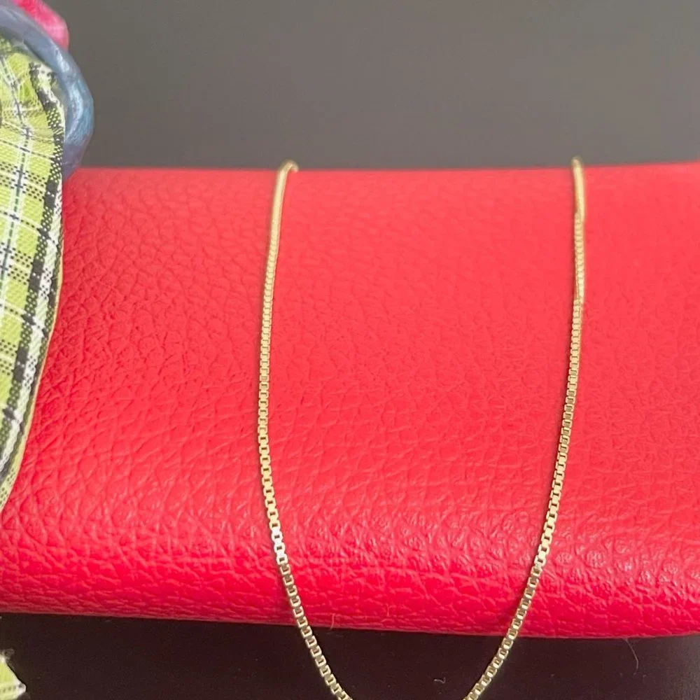 Solid 14K Gold Box Chain Necklace, 3.04 gr. /1 mm, / 18 inch. - Picture 13 of 17